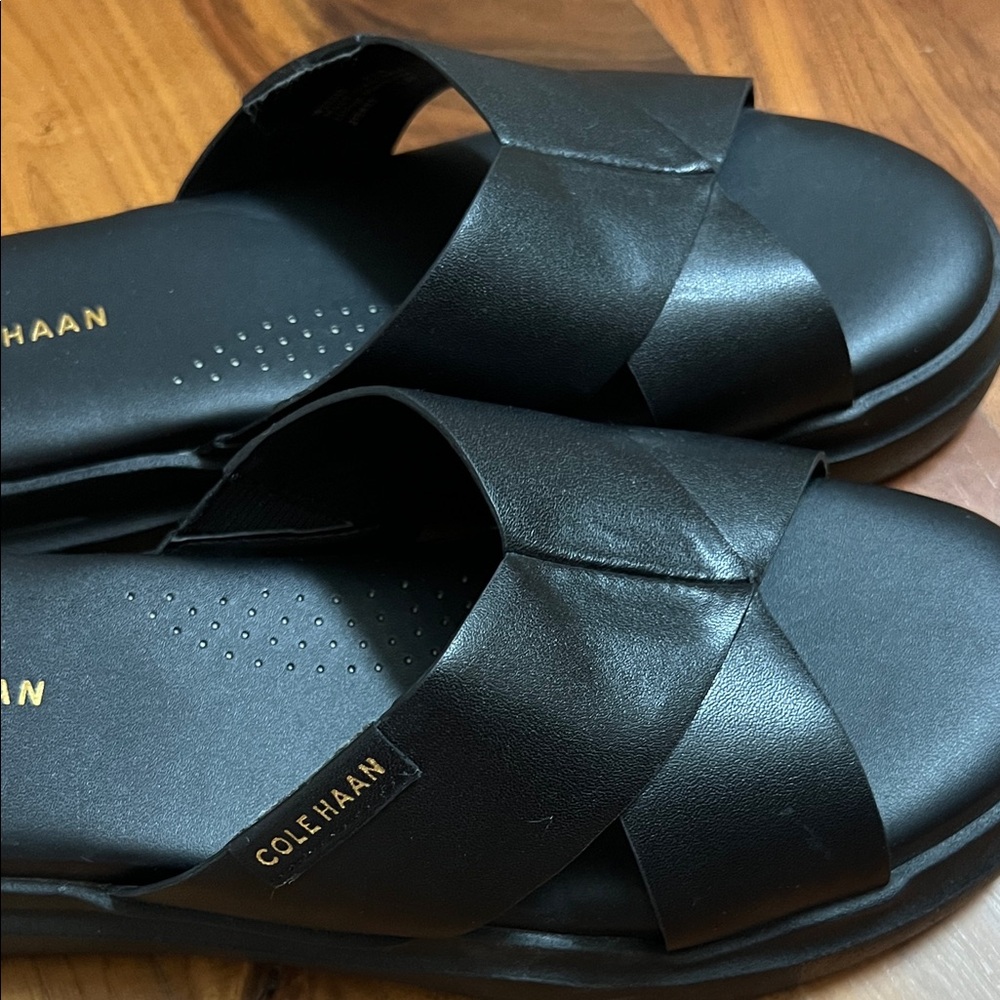 Cole Haan Women's Black Crisscross Sandals size 6.5 like new - Picture 2 of 6